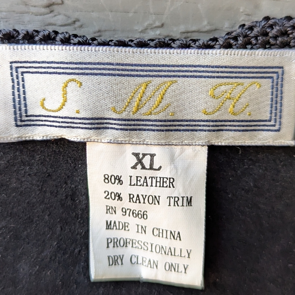 VTG 80s Black Suede Leather Crochet Patchwork Vest Size XL - Picture 3 of 6